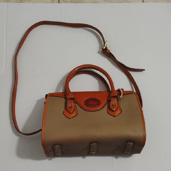 Dooney & Bourke Handbags - Dooney and Bourke Leather Satchel
